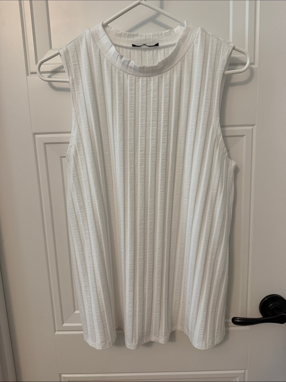 Eileen Fisher White Ribbed Mock-Neck Sleeveless Tank